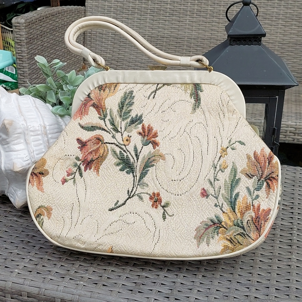 Retro Carpet Hand Bag